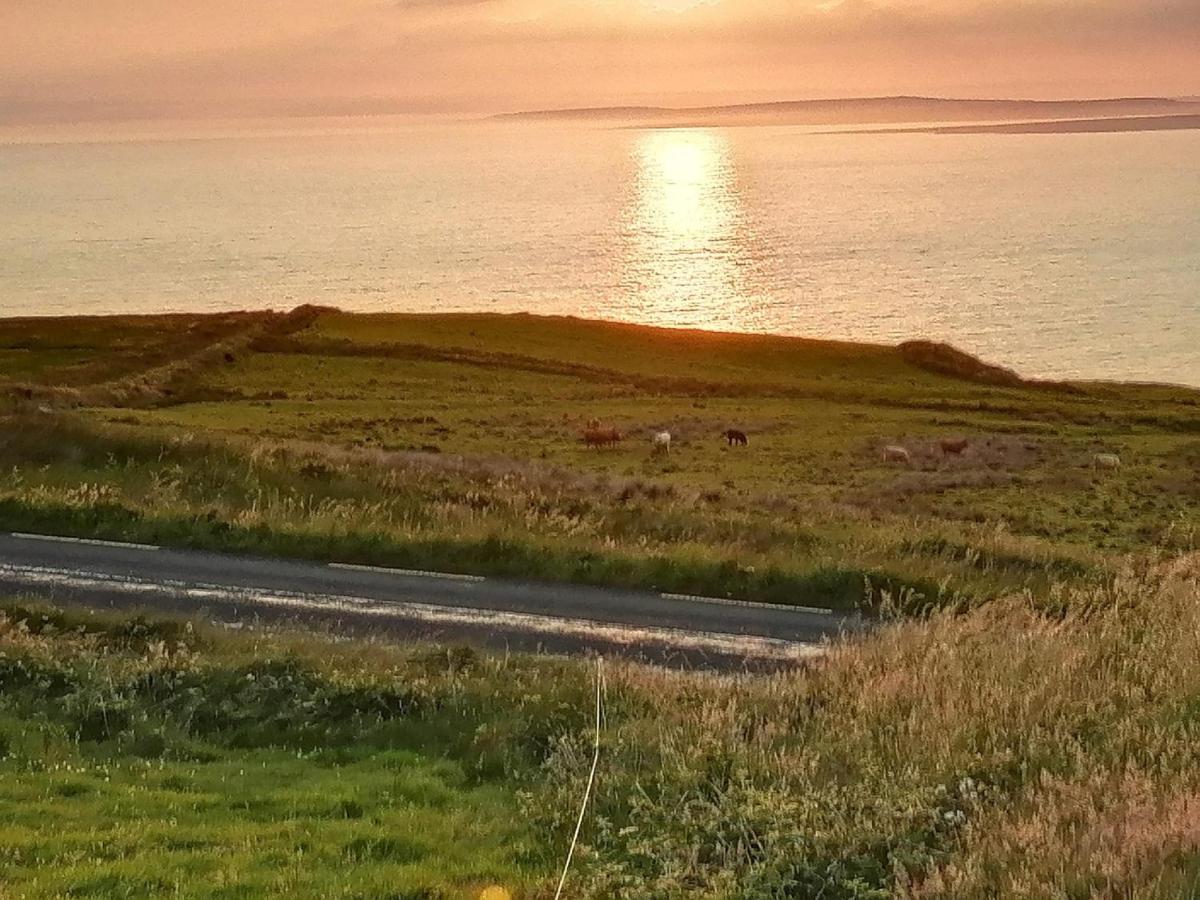 Holiday home The Cliffs Of Moher House, *
