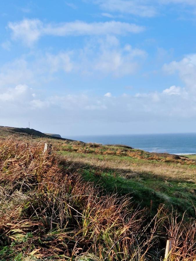 Holiday home The Cliffs Of Moher House, *
